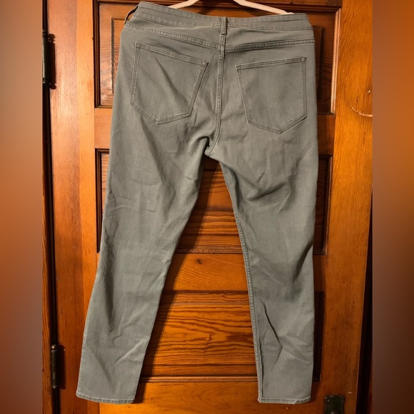 NWOT Women’s H&M pants - Picture 2 of 3